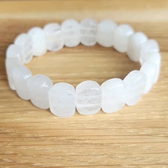 Hand Crafted Jewelry - Clear Quartz Gemstone Beads Bracelet